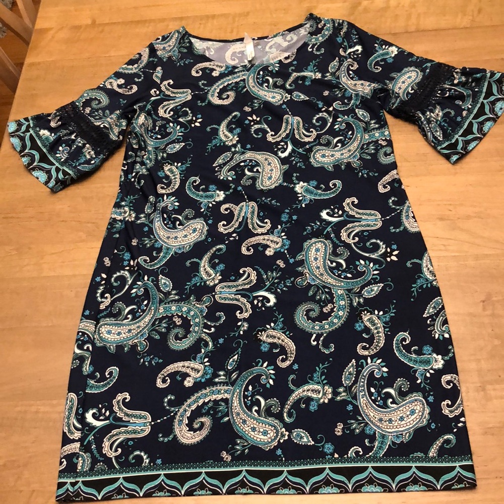 NY 1XP spring dress. A-line, knee length. Navy w turquoise & white paisley print